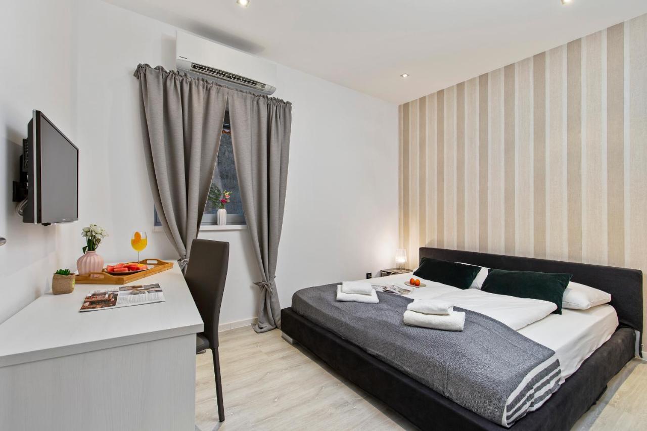 Apartments Rijeka In Экстерьер фото